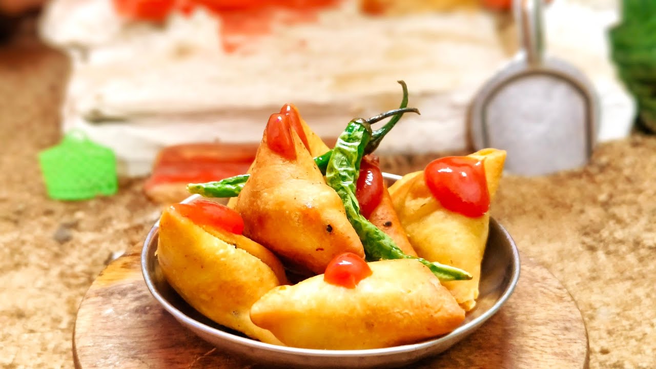Miniature Samosas || Tiny Samosa || Miniature cooking - YouTube