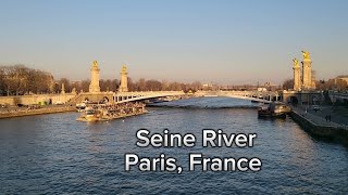 Paris: walking by the Seine River