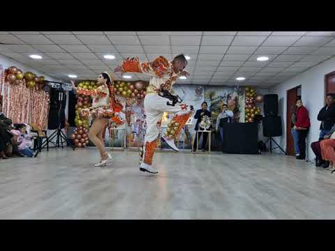 Pasos de Fuego - Arcángel - 27 años
