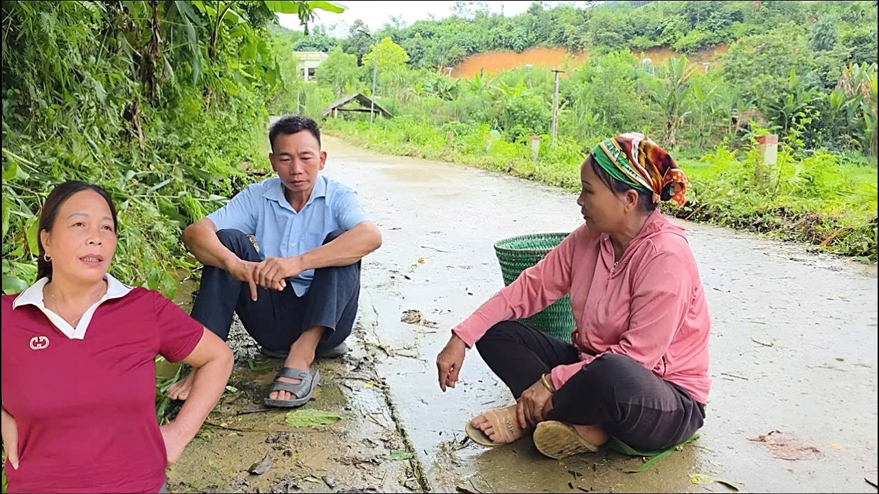 Hang's mother comforted the boss when his family had a conflict.