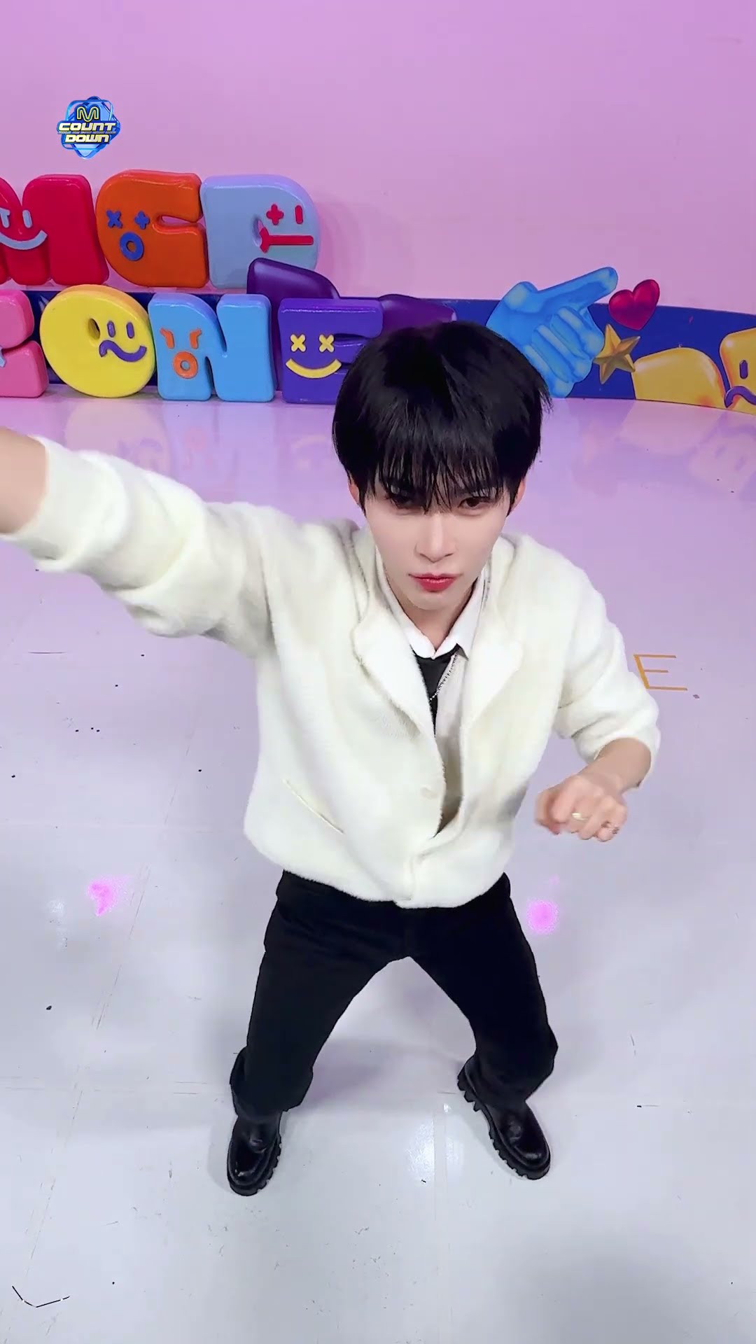 ?2025 with Danyangi? #MCOUNTDOWN #SungHanbin #ZEROBASEONE