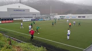 Flø fekk besøk av Åmdal på Høddvoll Stadion