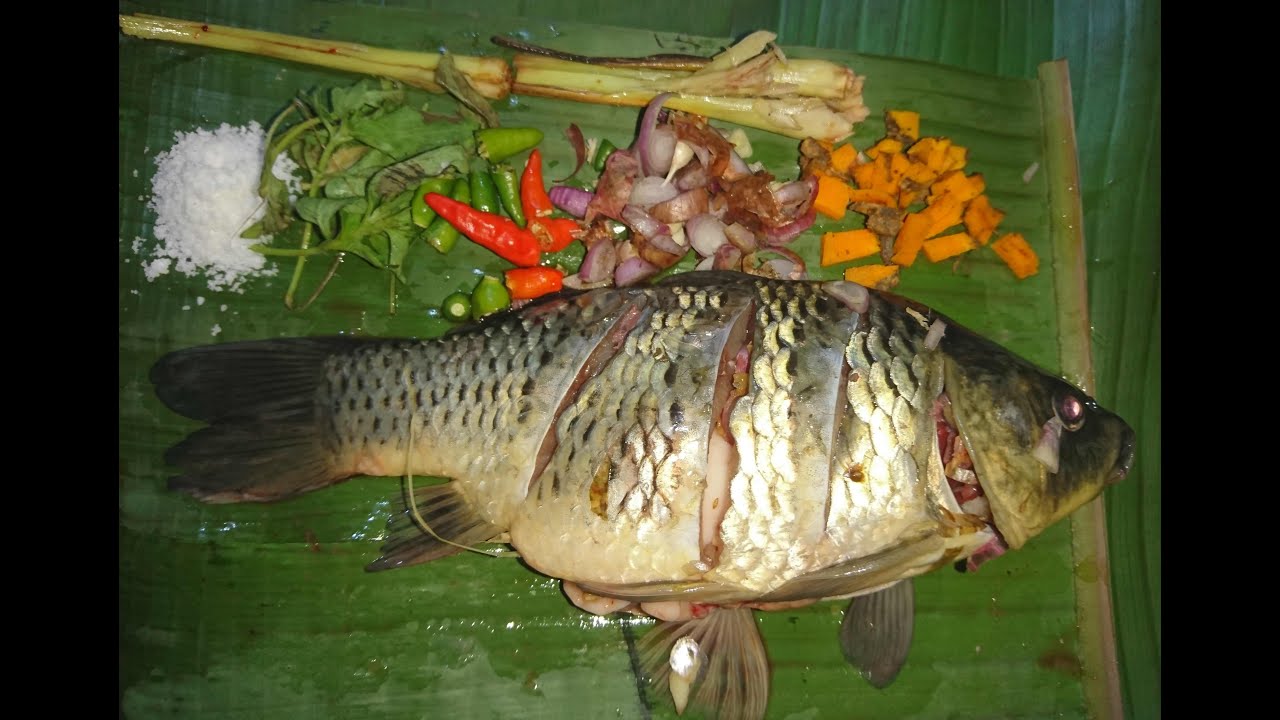 Pepes ikan  di atas genteng YouTube