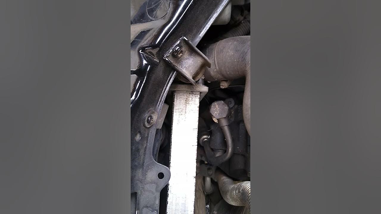 Ar condicionado falhando e compressor arma e desarma. código P0530