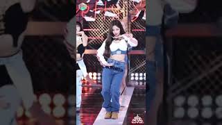 [201010] Jennie Fancam (Pretty Savage) @ MBC Music Core