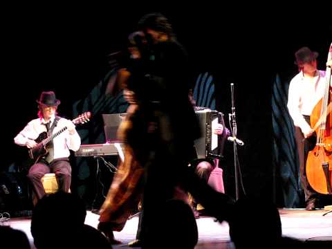 аргентинское танго (выступление Bruno Tombari и Mariangeles Caamaño)