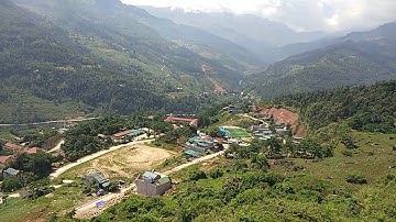 Toàn cảnh thị trấn cốc Pài