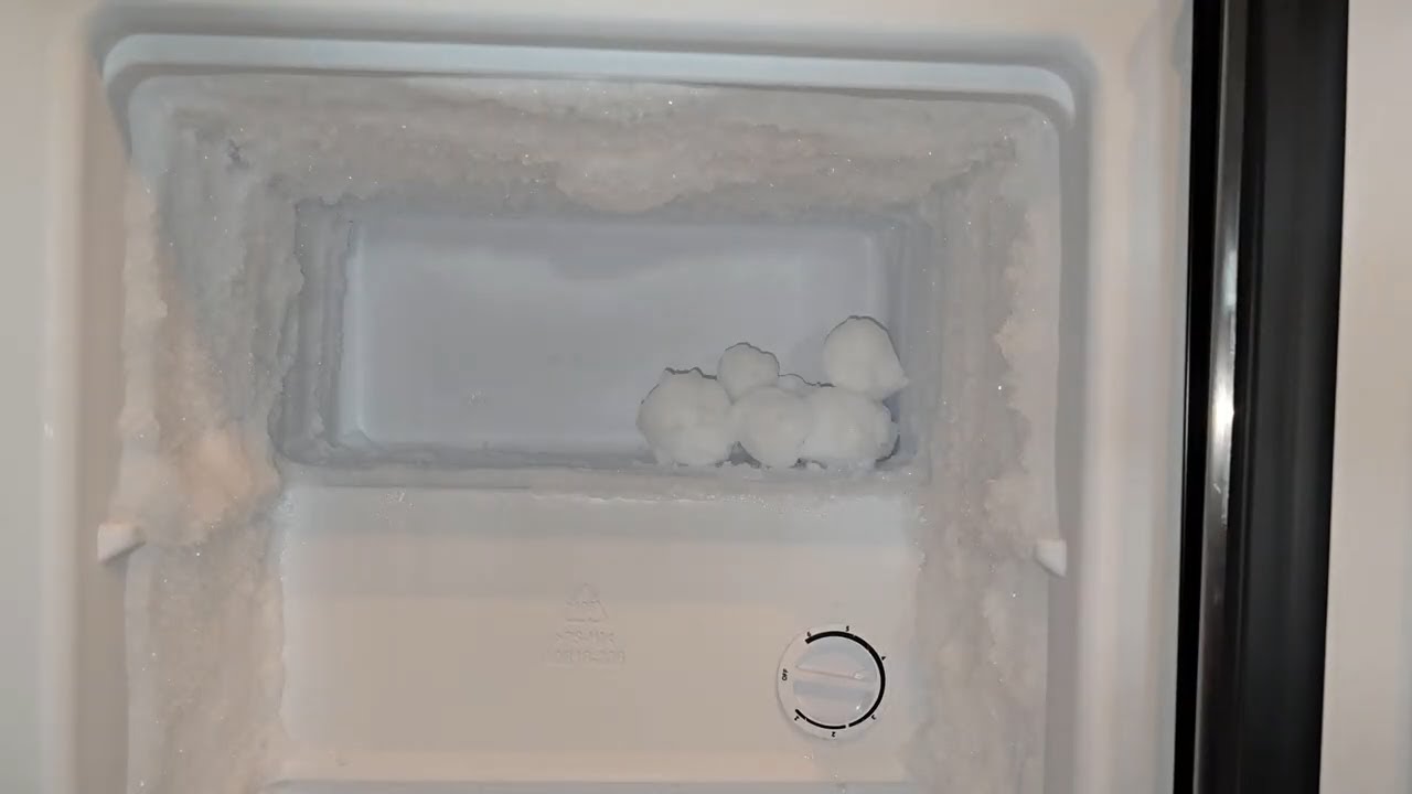 SCRAPING DOWN THE FREEZER | ROOF | SIDES | GETTING VIDEO READY | #asmr #scrapping #