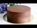 Выравнивание торта шоколадным ганашем