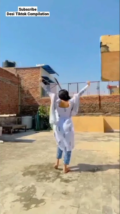 Hot Desi Back Showing Dancing Tiktoker Girl Ass Shaking Thumka Dance #hotback #salwarback #bigback