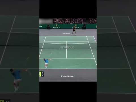 Le point MONSTRUEUX entre Tsitsipas et Djokovic au Masters 1000 de Paris #shorts #tennis