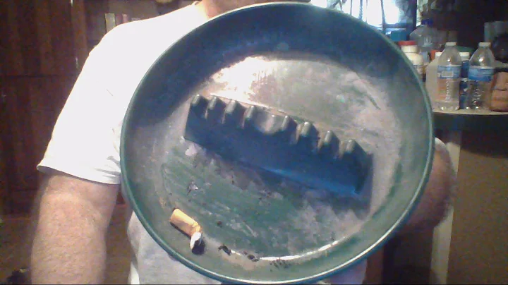 Rudiger Roll video 3 : Tobacco Ashes - Fire Roll Friction Fire cigarette ashes