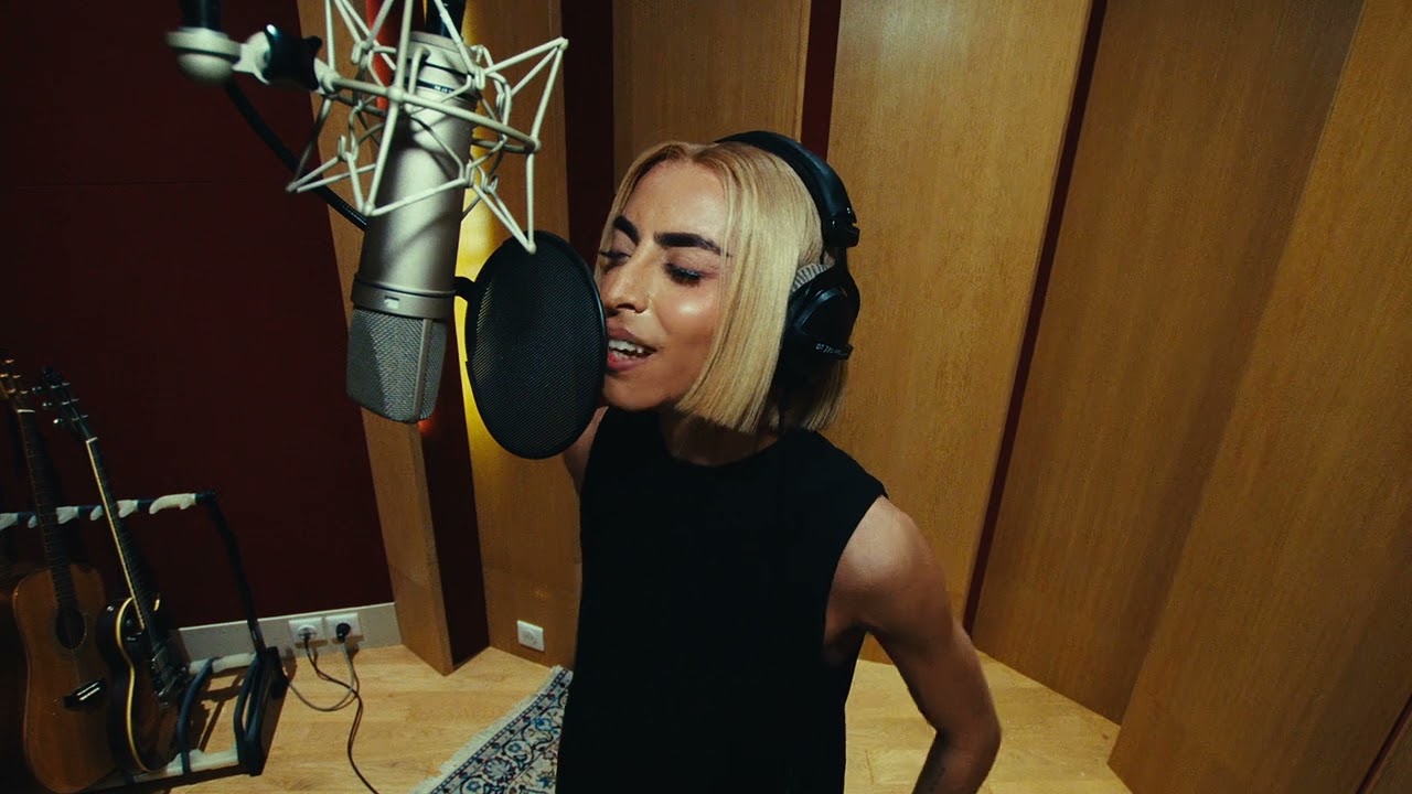 Guarda Bilal Hassani - La question (Studio session) su YouTube Guarda Bilal Hassani - La question (Studio session) su YouTube