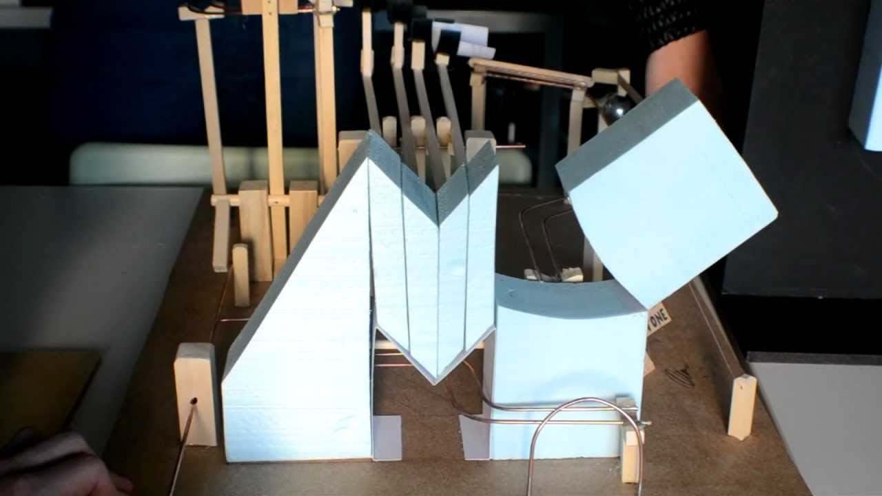 UWE KINETIC DESIGN - LETTER "M"