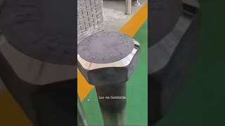 Automatic hex bolt chamfering machine