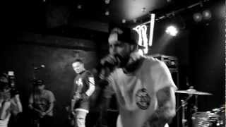 DEEZ NUTS - Don&#39;t Call it a Comeback / Damn Right (Live in Sofia, 22.03.2012) HD 1/5