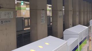 新宿線１０−３００形九段下駅に区間急行橋本行が到着しました❗