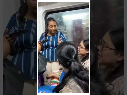 women fighting on metro ....