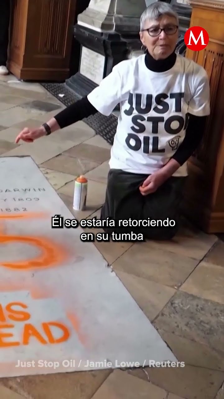 Activistas vandalizan la tumba de Charles Darwin en Londres