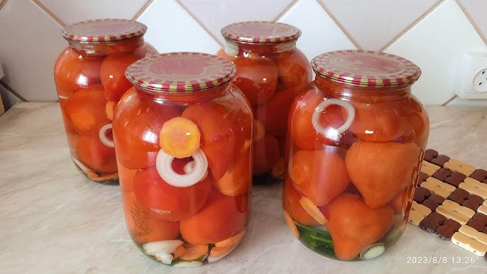 Секрети приготування домашніх маринованих помідорів