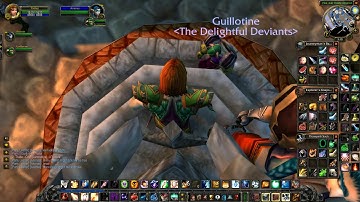 Jumping on the Stormwind Statue