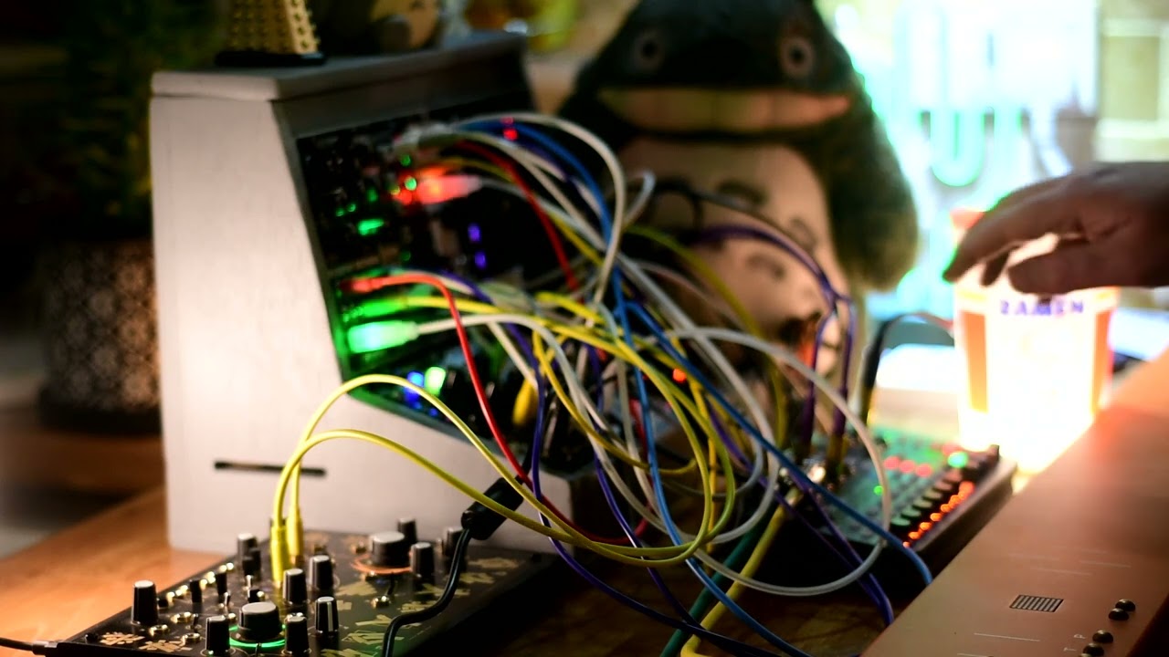 Turning Chaos into Music: 4ms Sampler, Bastl Neo Trinity + Live SuperKar