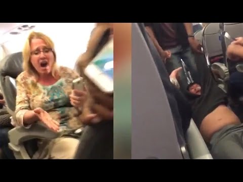 Video: United Airlines Menuduh Penumpang Mexico Memperdagangkan Anak Perempuannya