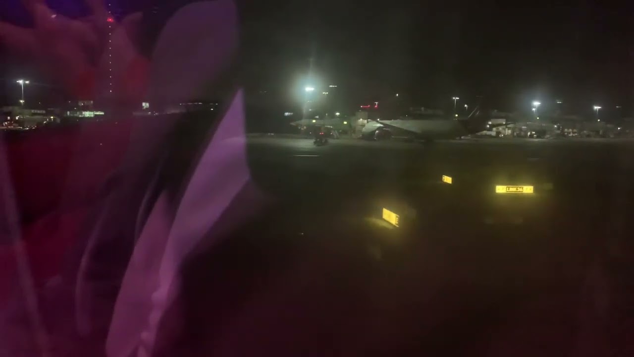 Virgin Atlantic Boeing 787-9 Dreamliner Landing at London Heathrow from Lahore Engine Shutdown