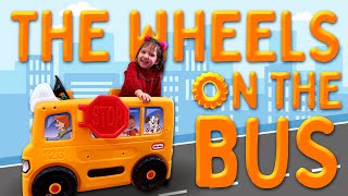 The wheels on the bus | Дитячі пісні | Англійська для дітей