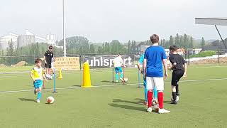 STAGE DE FOOT AU FC GENAPPE DU 9 MAI TRAVAIL DE DRIBBLES (1)