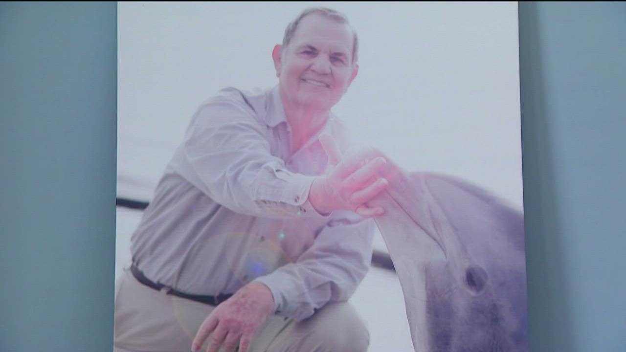 ‘Dolphin Doctor’ leaves a lasting impact on marine mammal biology