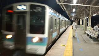 【入線】小淵沢駅にJR東日本211系普通列車大月行きが入線　ミニ１８８　