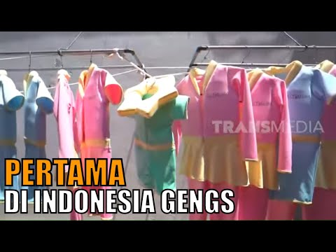 Video: Pelanggan Meragukan Kealamian Bentuk Sedokova Dalam Pakaian Renang