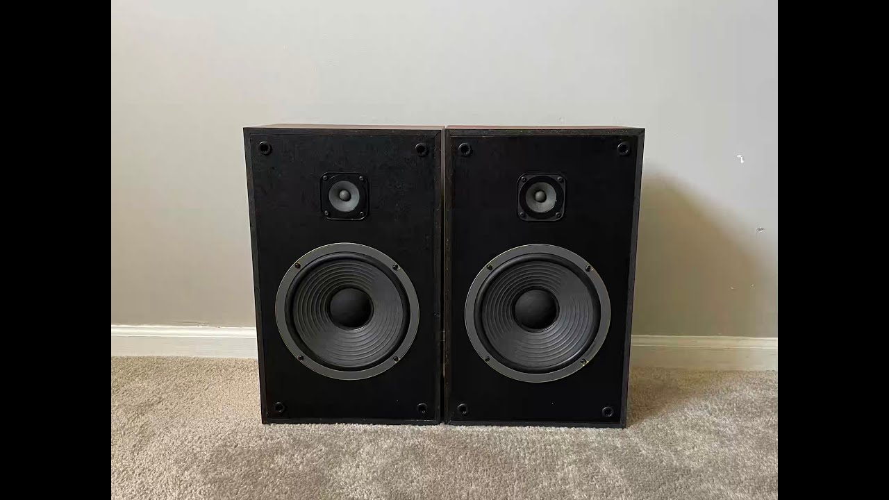 Realistic MC1800 Home 2 Way Bookshelf Speakers YouTube