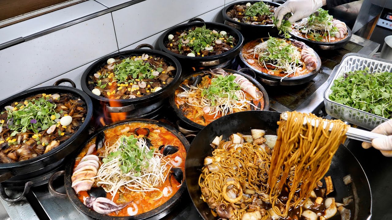 “돌짜장, 돌짬뽕으로 한달만에 대박난?” 300도 돌판에 올리는 산더미 짜장면, 해물 짬뽕 Seafood Jjamppong,  korean street food