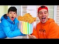 Jason y Alex juegan con restaurante de juguetes | Los niños están preparando comida!