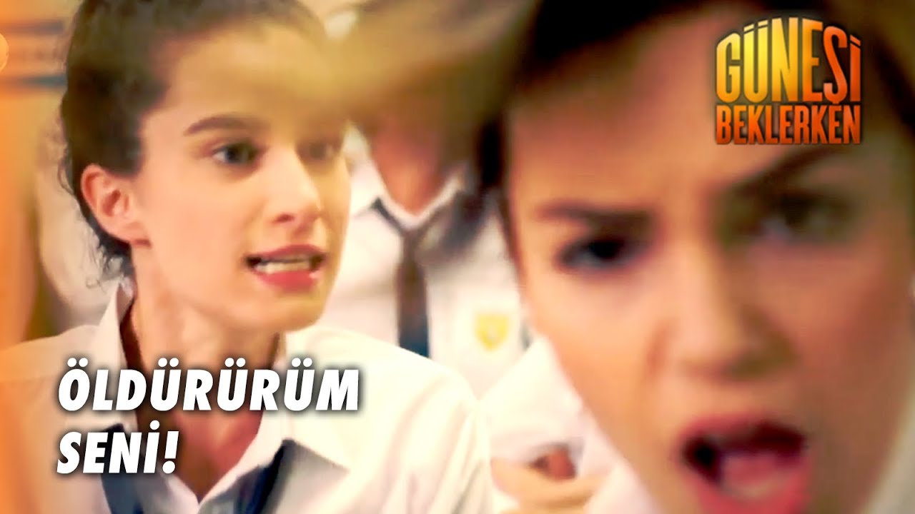 Zeynep, Melis'i Sıkıştırdı! - Güneşi Beklerken 4.Bölüm