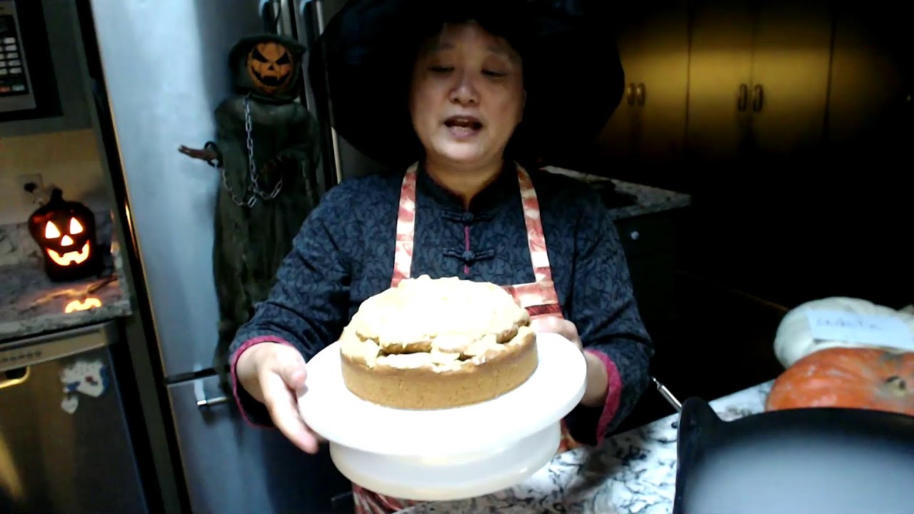 How does your pumpkin taste like? Let's find out! And, pumpkin cupcakes