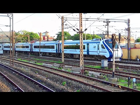 Howrah-Midnapore Local Departing Howrah Railway Station u0026 crossing with huge Express u0026 Local Train