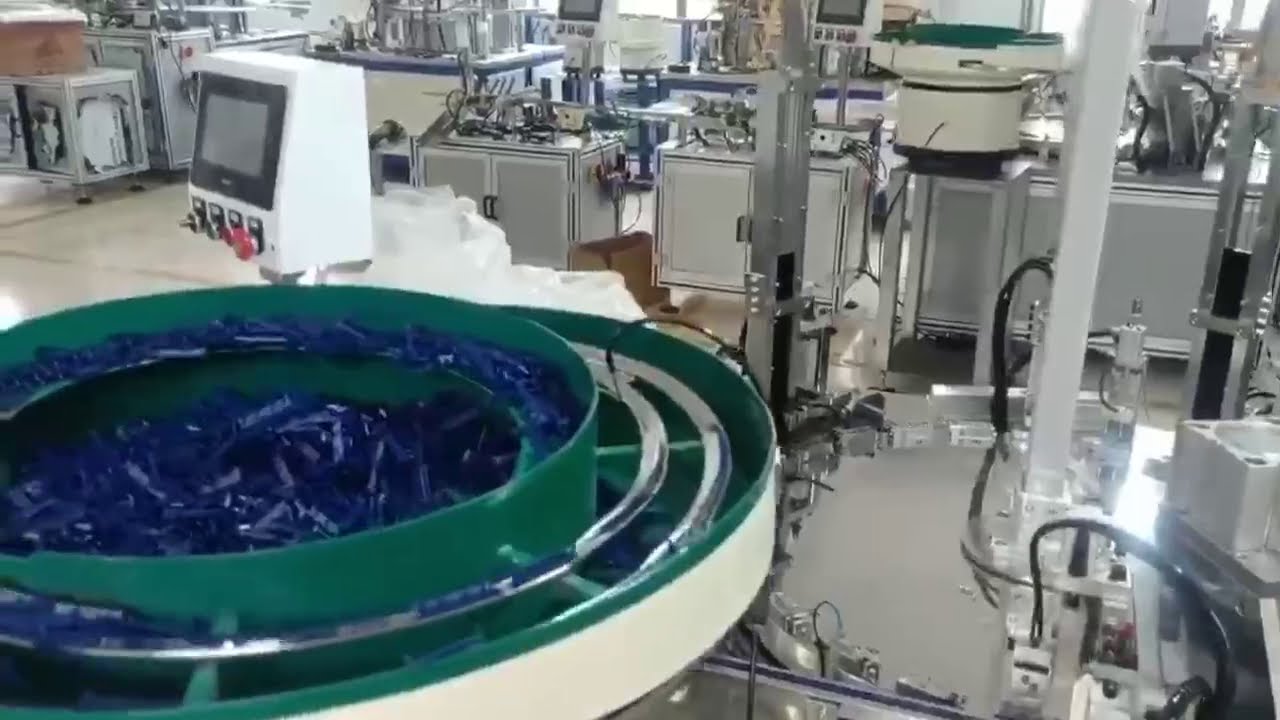 Disposable razor assembly line for 1, 2 or 3 layer razor