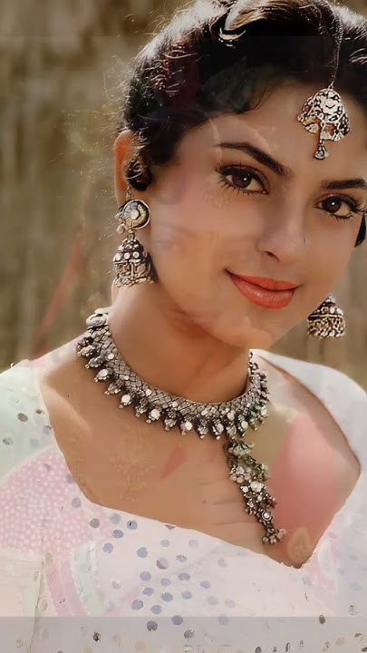 Aina Hi Mra Chehra juhi Chawla 90 Hit Hindi Songs ytshorts aina-hi-mra-chehra-juhi-chawla-90-hit-hindi-songs-ytshorts
