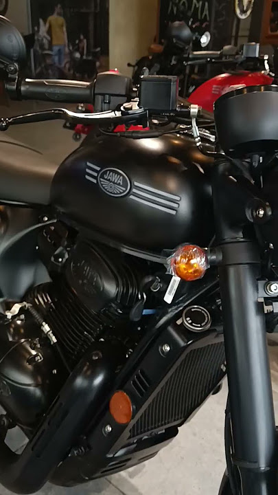 Jawa 42 2.1 All star black #short #jawabikes #powerontorque #jawa42
