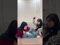 چالشمون اینجوری بود که کف پای همو قلقلک میدادیم دهنمونم پر آب هرکی میخندید با بطری آب میزدیم تو سرش چالشمون اینجوری بود که کف پای همو قلقلک میدادیم دهنمونم پر آب هرکی میخندید با بطری آب میزدیم تو سرش