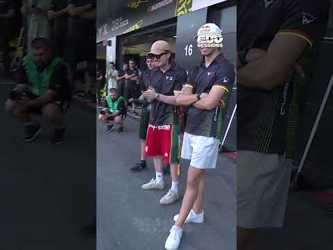 Wholesome vibes on track 🥰💙 #EVOSessions #FormulaE #Motorsport #Racing