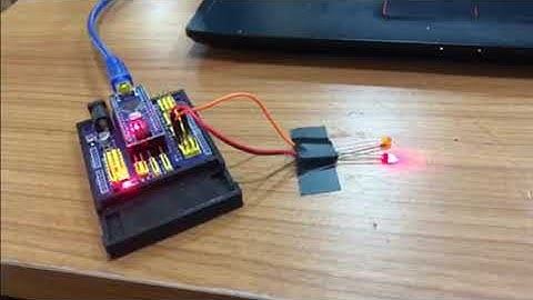 Part 8 Arduino multiple LEDs flasher using OOP and class sketch use led2.h by Alan Lomax basic use.