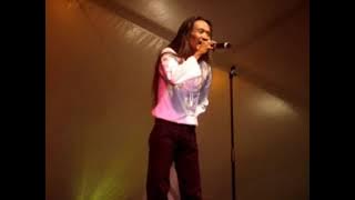 KAIN CINTA PUTIH - PUTRA (LIVE KONSERT)