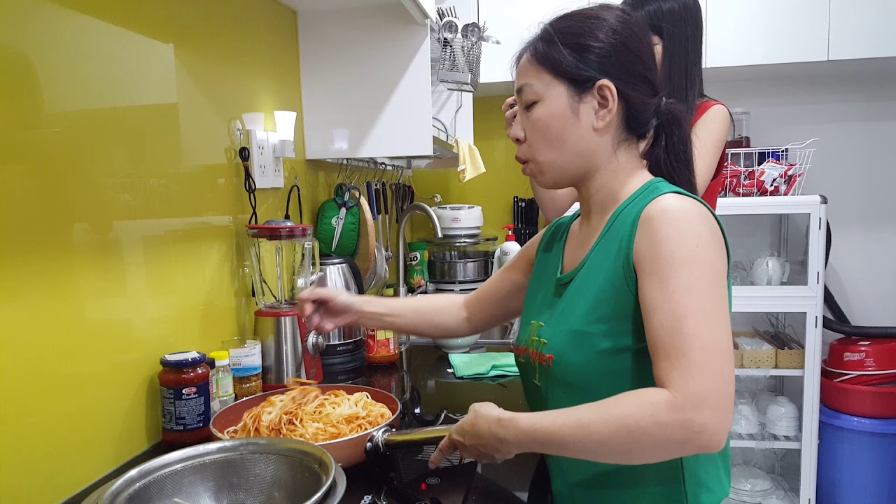 Mummy cooking class - YouTube