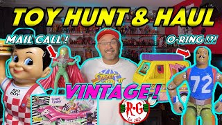 BIGGEST VINTAGE TOY HUNT, HAUL, and Mail call! Red Genesis and Lara full of surprises!