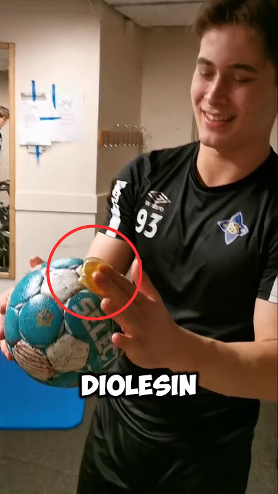 The Strange Liquid Handball Players Use Before a Match!