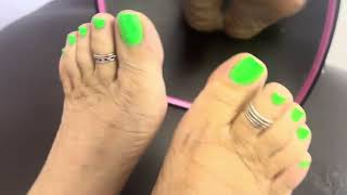 Quick Asian bare feet